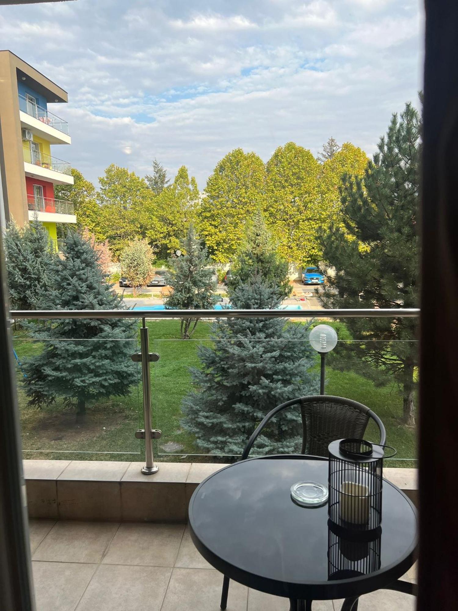 Tranzzit Airport Apartament Otopeni Dış mekan fotoğraf